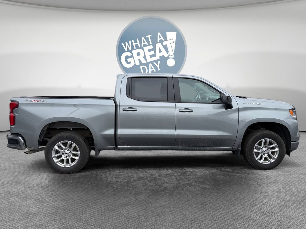Used 2026 Chevrolet Silverado 1500 RST image 2