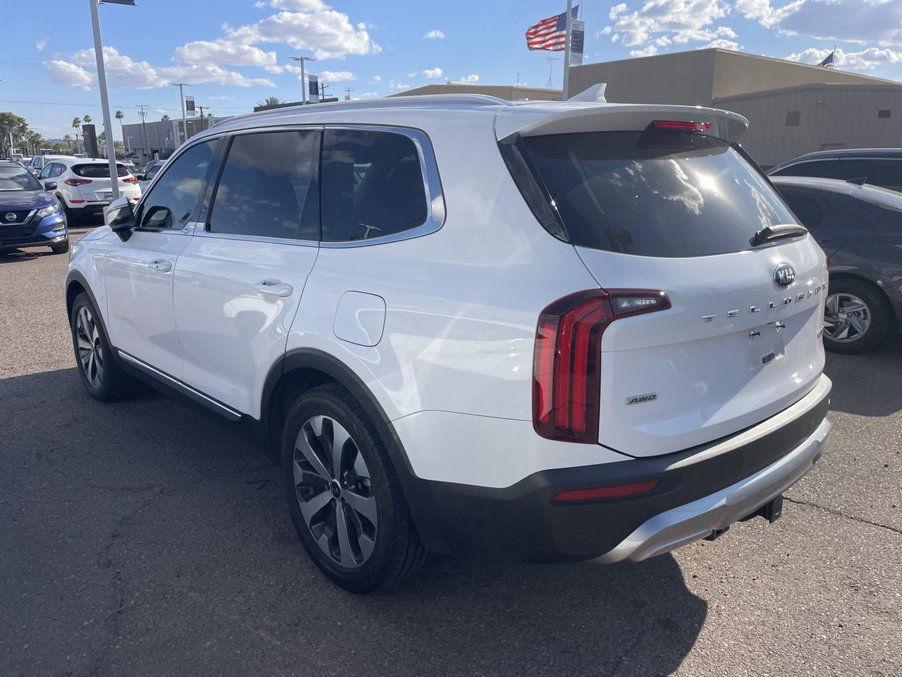 Used 2021 Kia Telluride EX w/ EX Premium Package AWD/4WD image 10