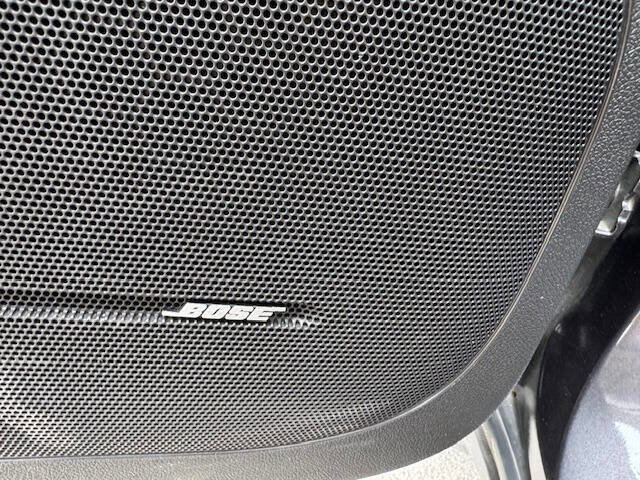 Used 2013 Chevrolet Traverse LTZ FWD image 45