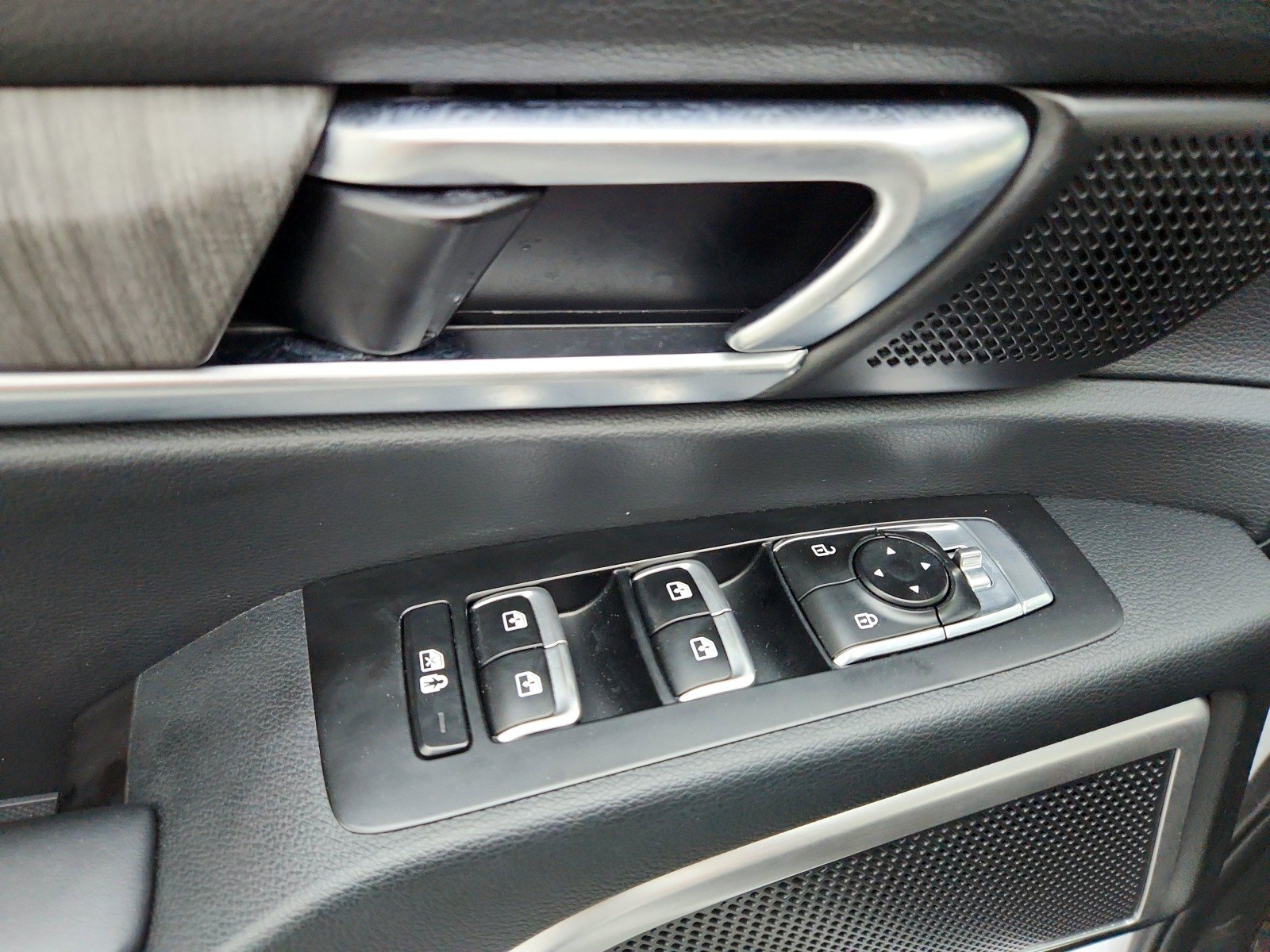 Used 2024 Kia Telluride EX FWD image 23