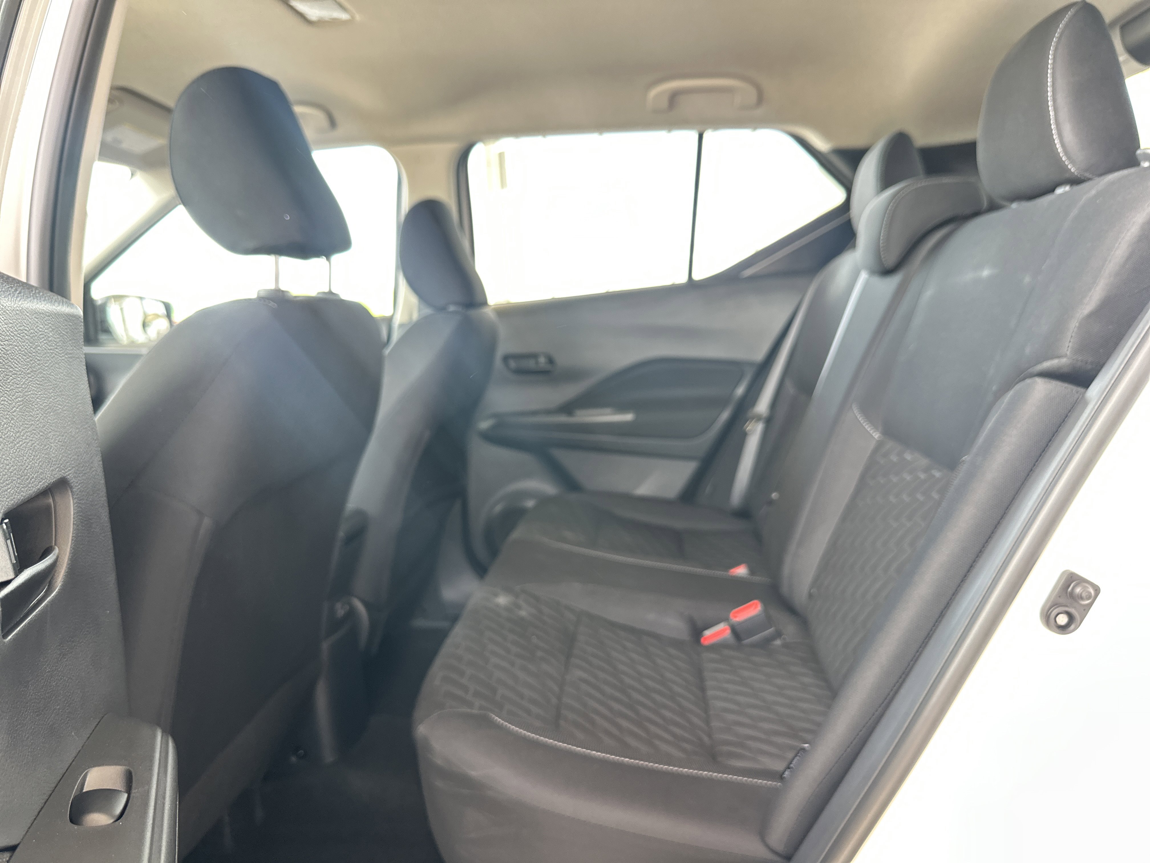 Used 2022 Nissan Kicks S FWD image 19