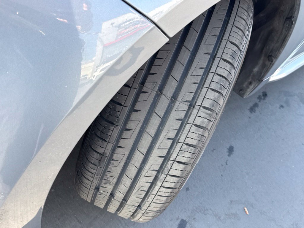 Certified 2022 Toyota Corolla LE FWD image 17