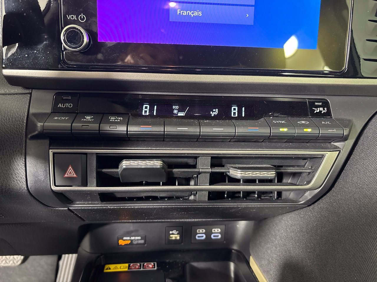 Used 2025 Toyota Camry LE FWD image 19