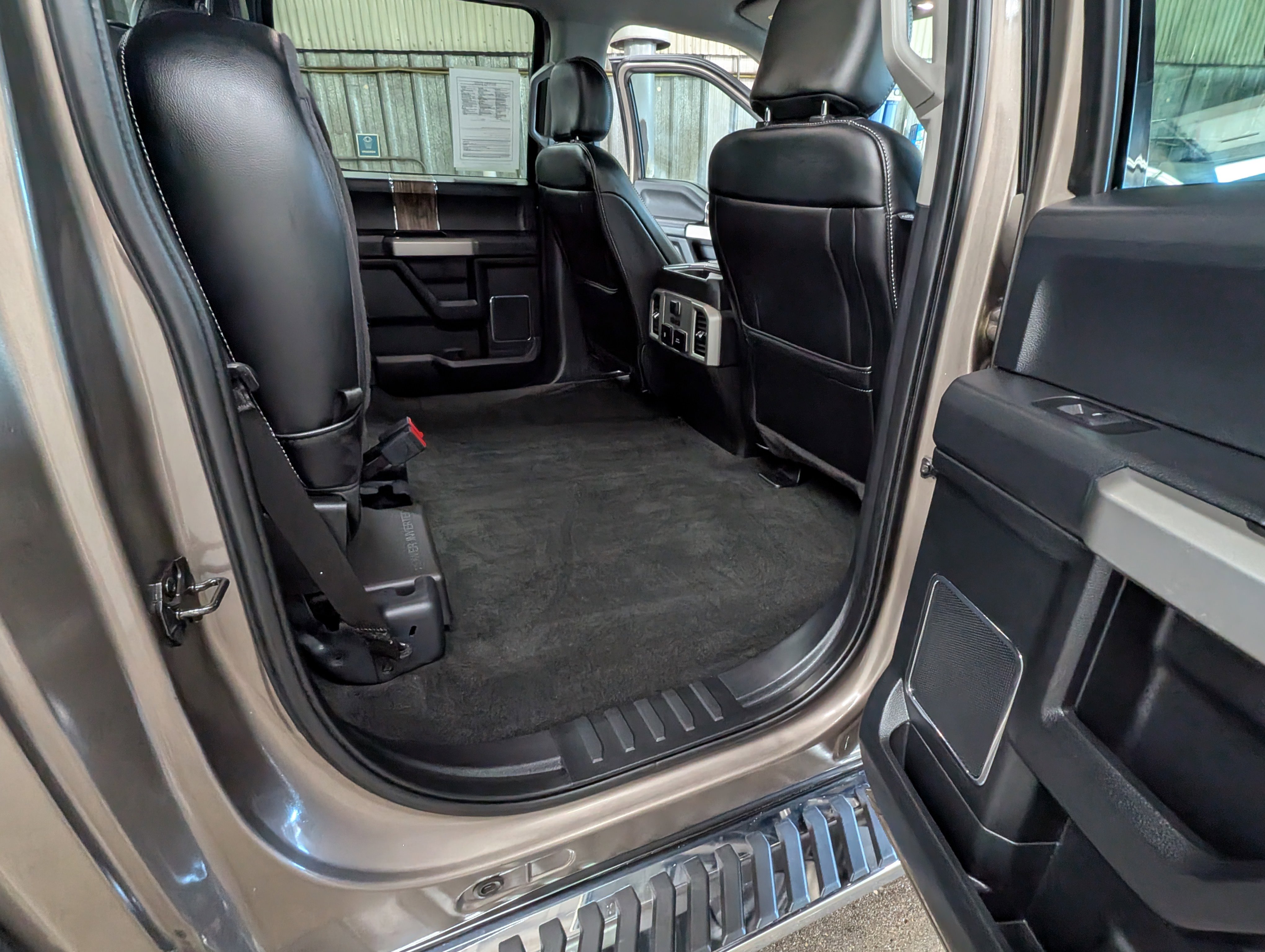 Used 2019 Ford F150 Lariat w/ Equipment Group 502A Luxury image 15