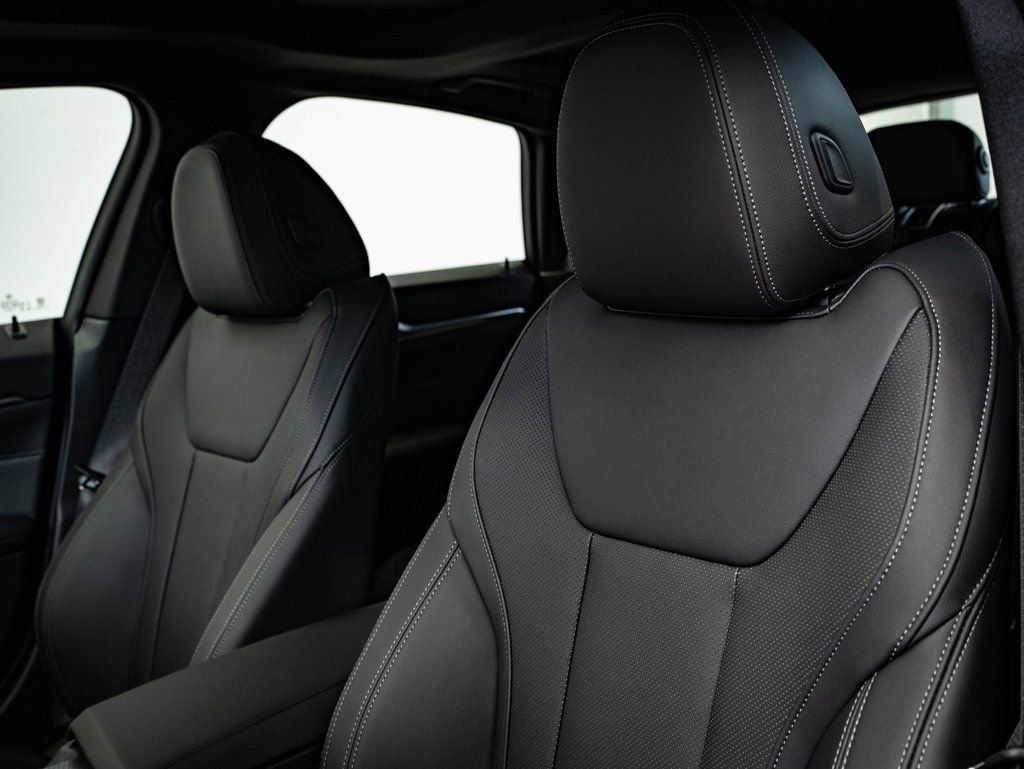 New 2026 BMW 430i xDrive w/ M Sport Package image 23