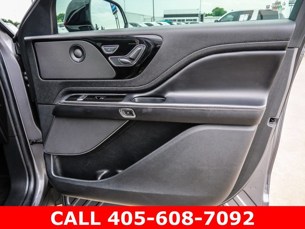 Used 2022 Lincoln Aviator Reserve w/ Equipment Group 201A AWD/4WD image 19