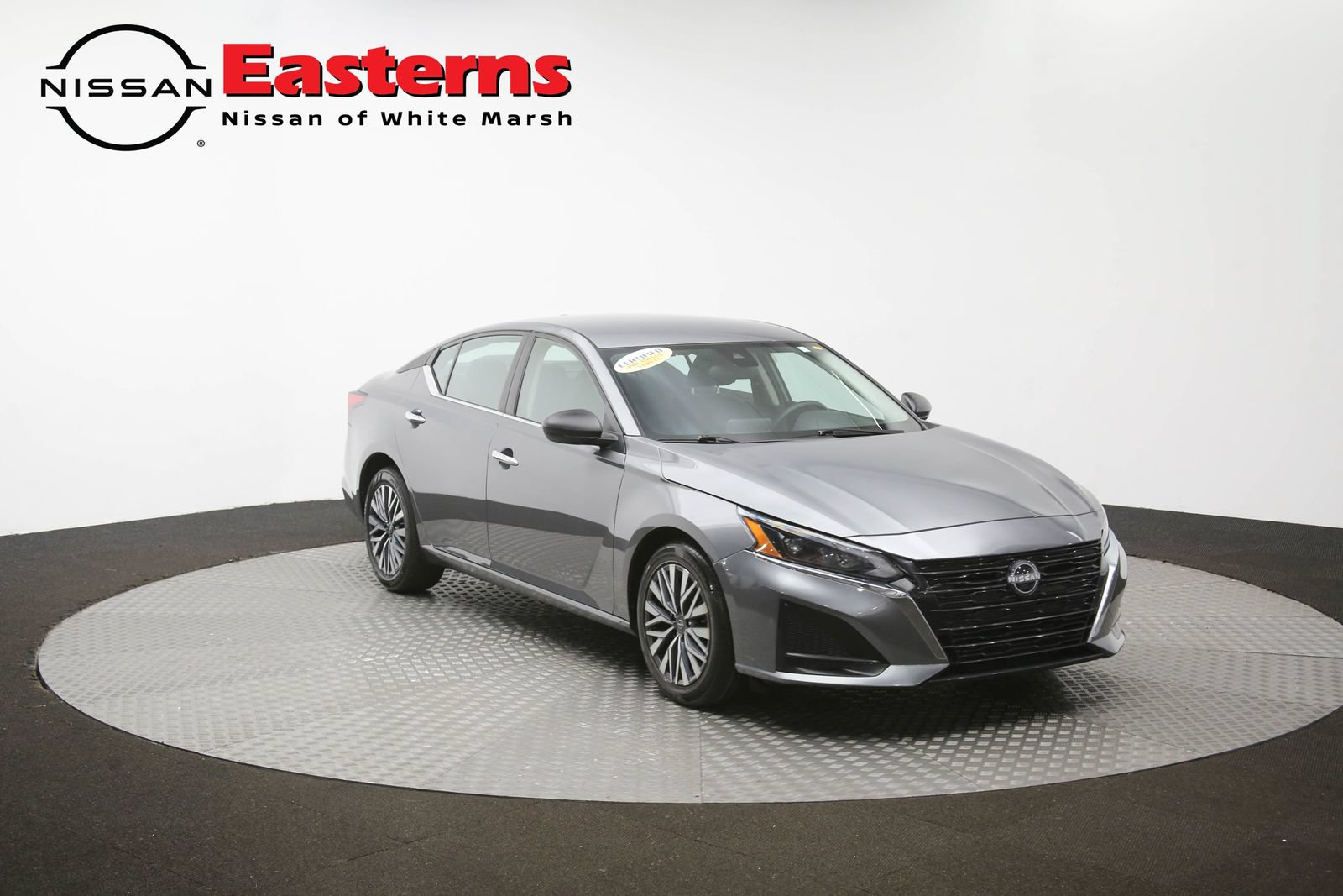 Used 2025 Nissan Altima 2.5 SV FWD image 48