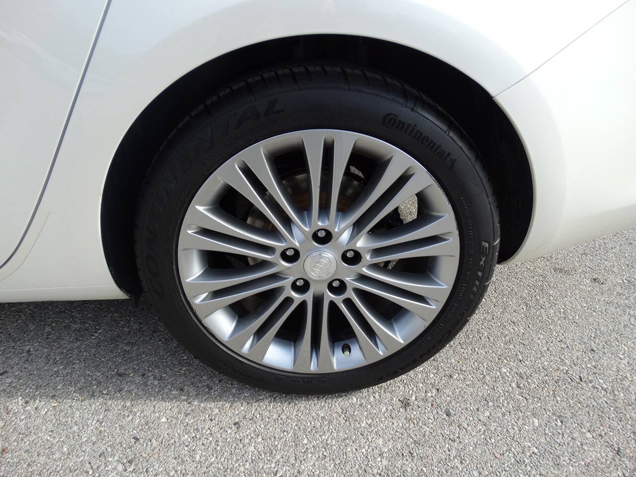 Used 2012 Buick Verano Leather FWD image 39