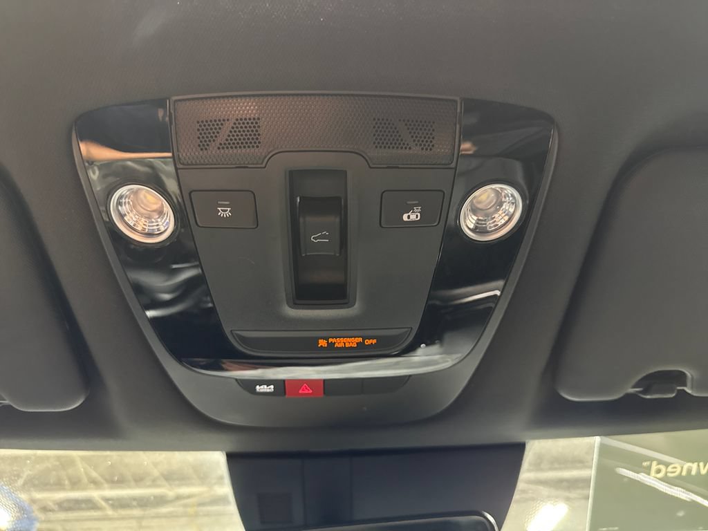 Used 2025 Kia Sportage X-Pro AWD/4WD image 23