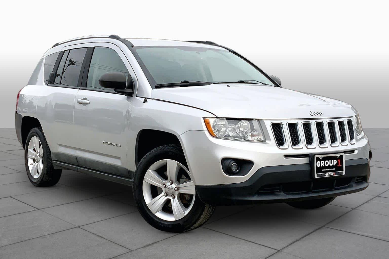Used 2012 Jeep Compass Sport FWD image 3