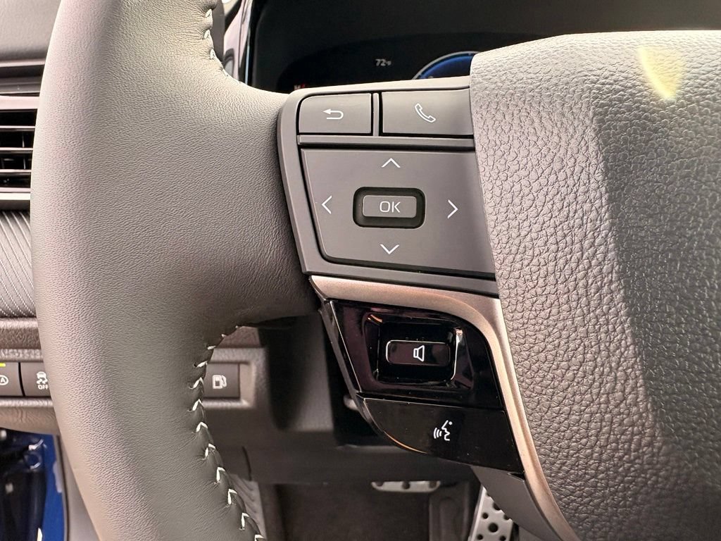 Used 2026 Toyota Camry SE FWD image 22