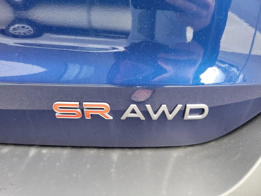 New 2026 Nissan Kicks SR AWD/4WD image 5