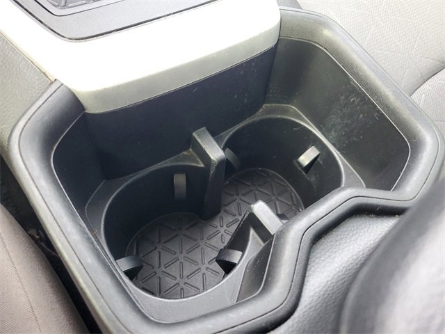 Used 2022 Toyota RAV4 XLE image 24