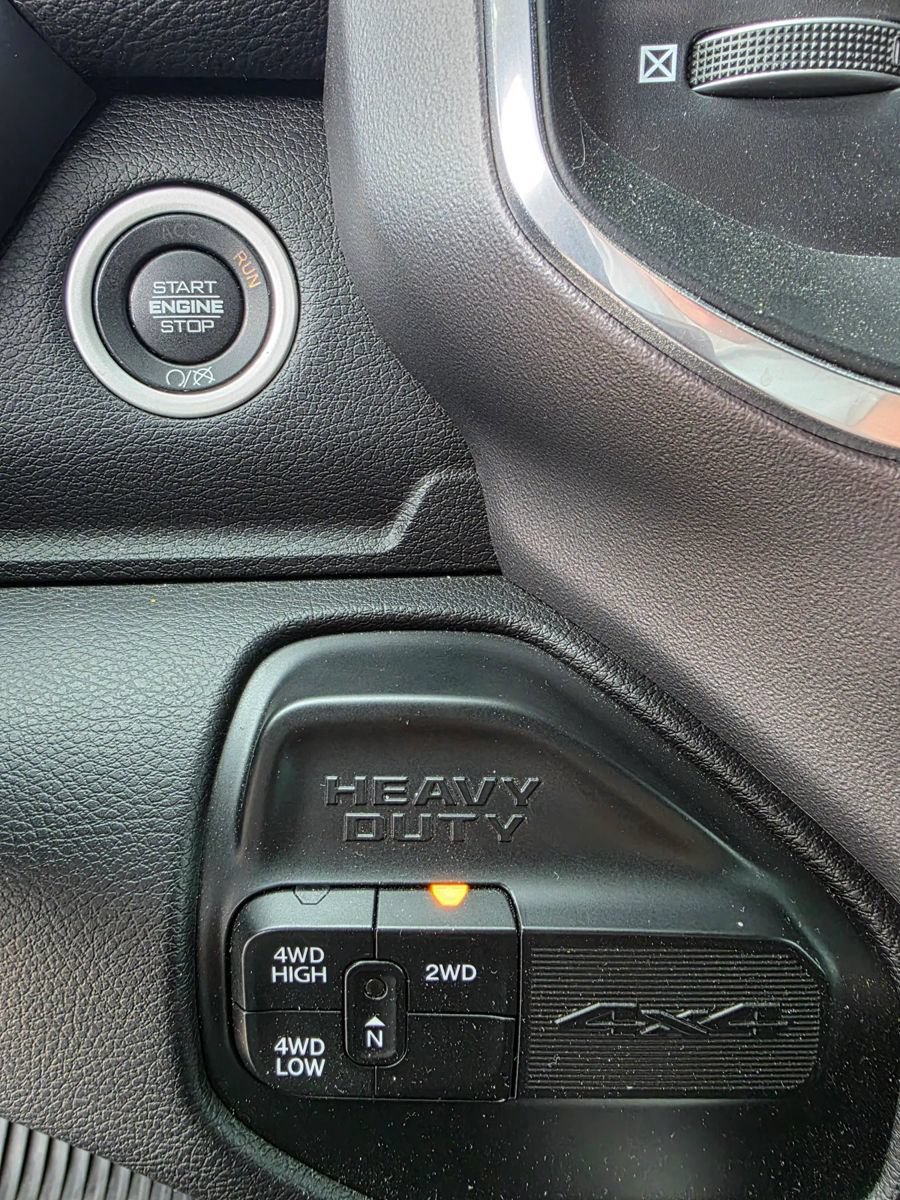 Used 2022 RAM 3500 Laramie AWD/4WD image 19