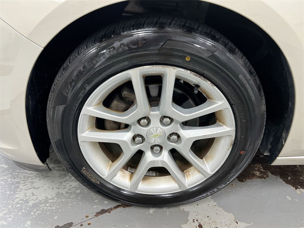Used 2014 Chevrolet Malibu LT w/ Power Convenience Package image 24