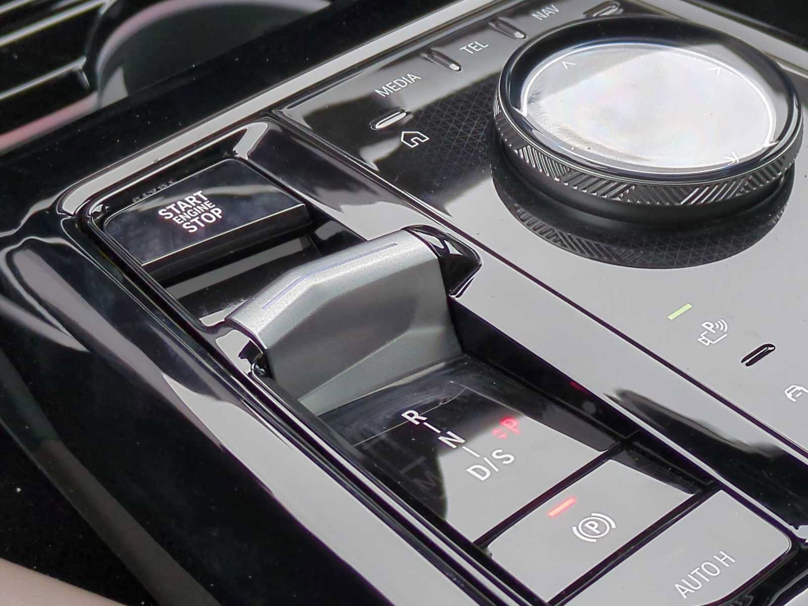 New 2026 BMW 530i xDrive AWD/4WD image 34