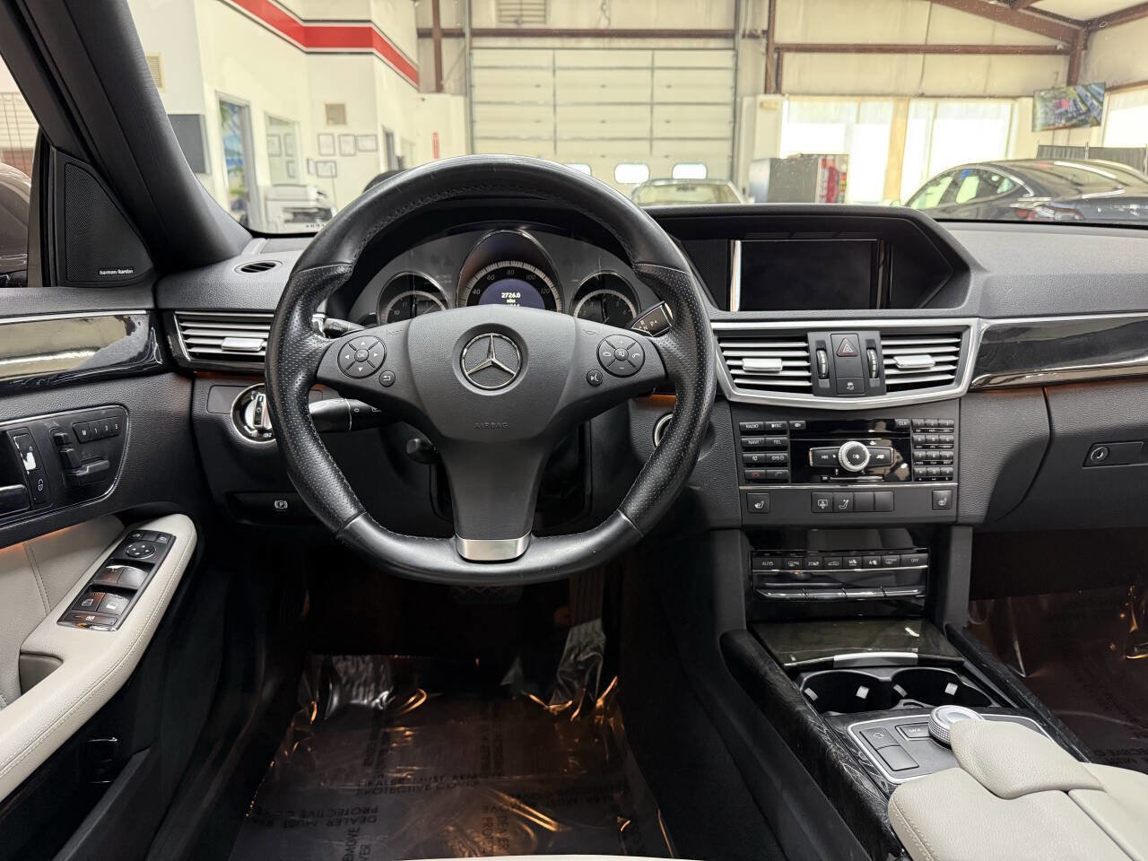 Used 2010 Mercedes-Benz E 350 Sedan w/ Premium 1 Pkg image 21
