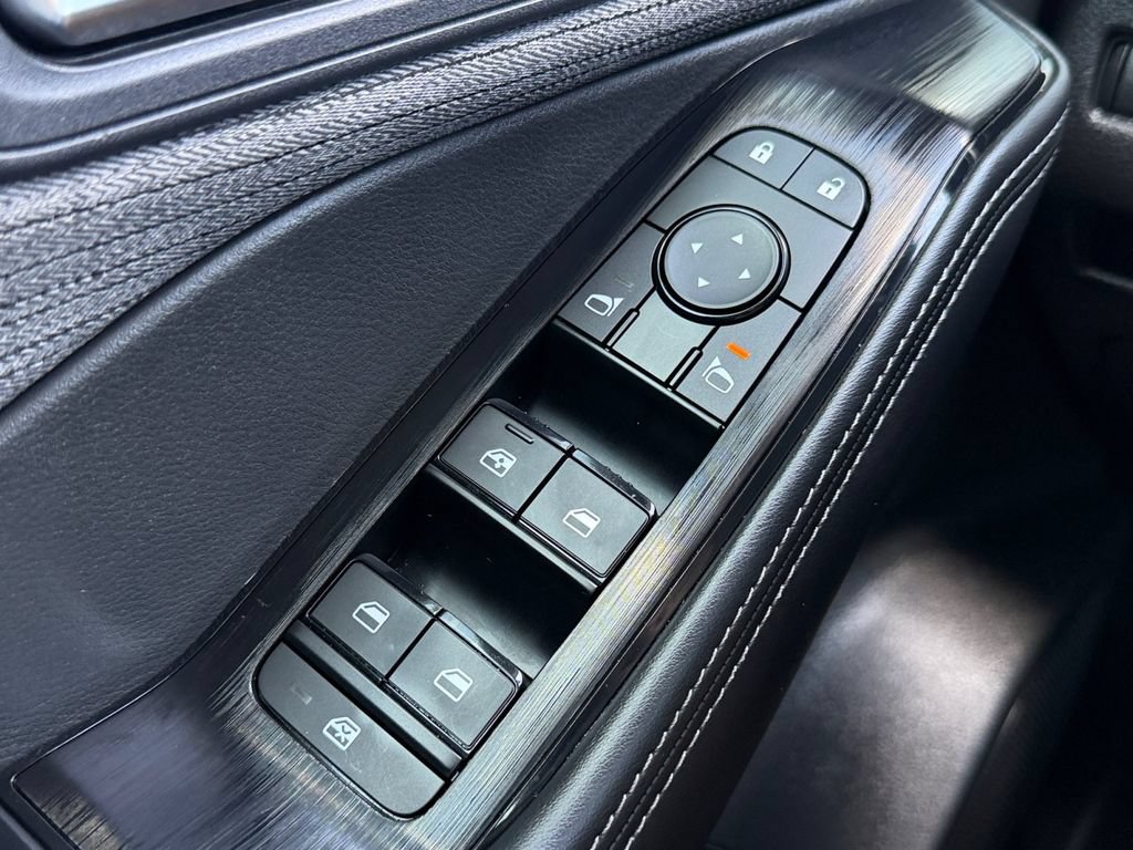 Used 2023 Nissan Rogue SV FWD image 19