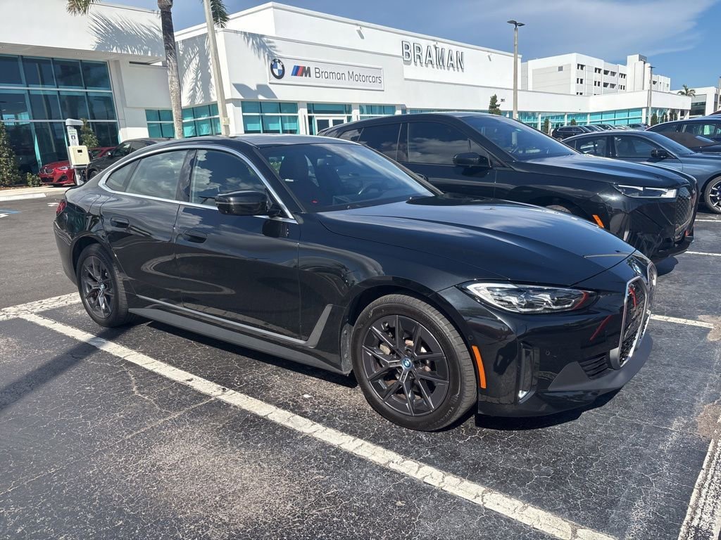 Used 2023 BMW i4 eDrive35 w/ Premium Package image 9