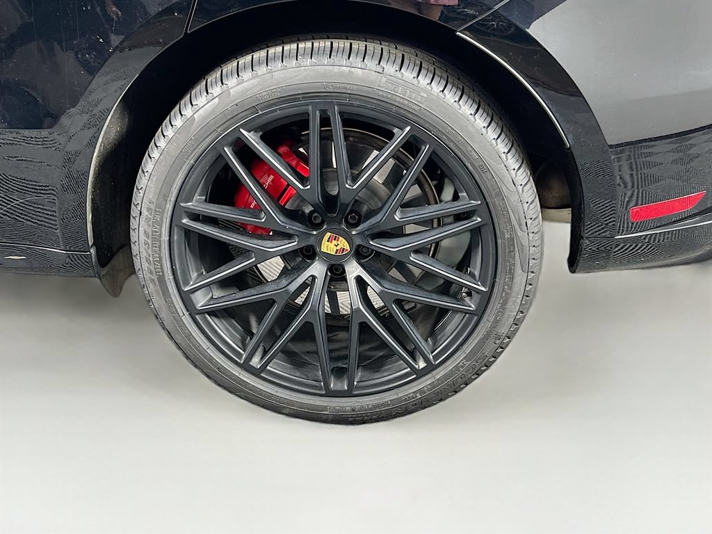 Certified 2023 Porsche Macan GTS AWD/4WD image 33