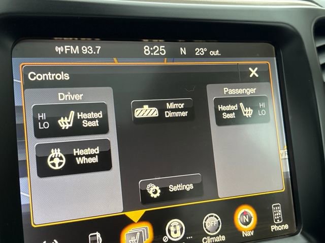 Used 2017 Jeep Cherokee Limited image 19