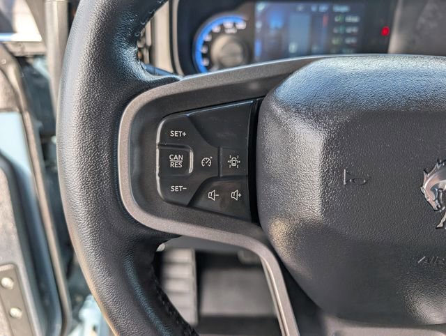 Used 2023 Ford Bronco Badlands image 19