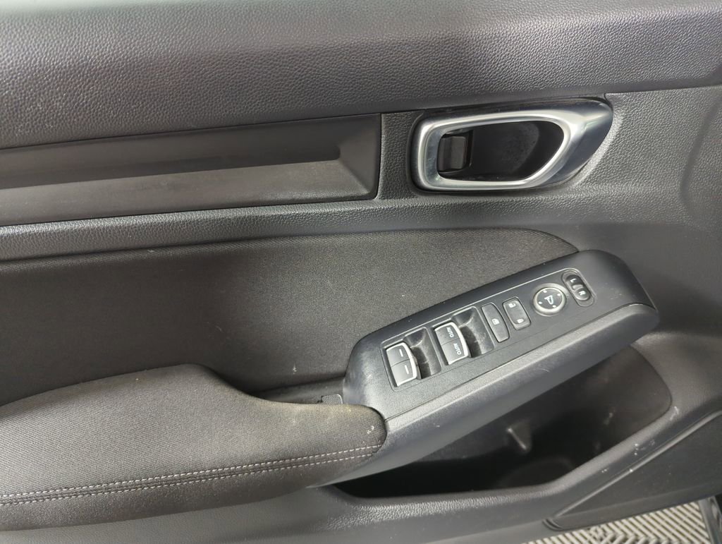 Used 2025 Honda Civic Sport image 10