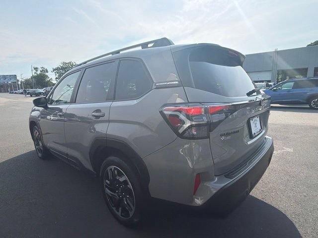 Certified 2025 Subaru Forester Limited AWD/4WD image 5