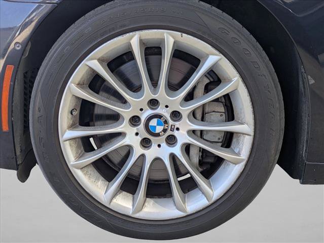 Used 2015 BMW 750Li xDrive AWD/4WD image 9