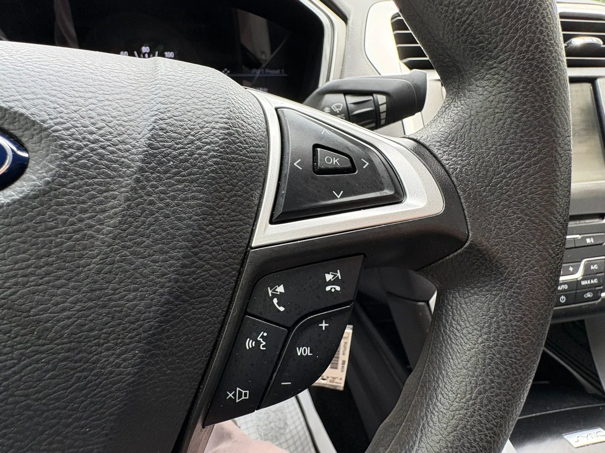 Used 2016 Ford Fusion SE image 28