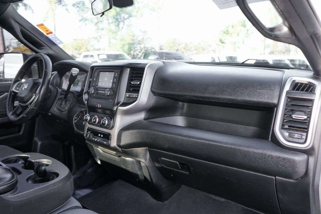 Used 2021 RAM 3500 Big Horn image 35