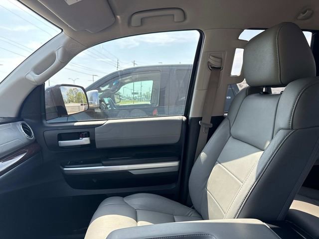 Used 2016 Toyota Tundra Limited w/ Limited Premium Package image 20