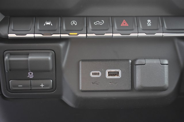 New 2026 Chevrolet Silverado 1500 Custom w/ LPO, Dark Essentials Package AWD/4WD image 27