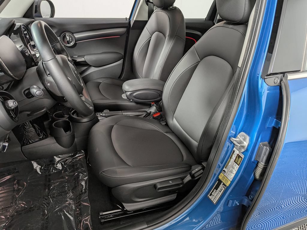 Used 2022 MINI Cooper 4-Door Hardtop FWD image 15
