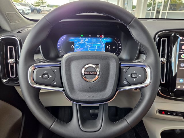 New 2026 Volvo XC40 B5 Plus w/ Protection Package Premier AWD/4WD image 28