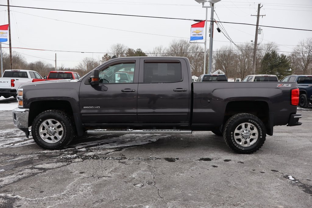 Used 2015 Chevrolet Silverado 2500 LT w/ LT Convenience Package image 30