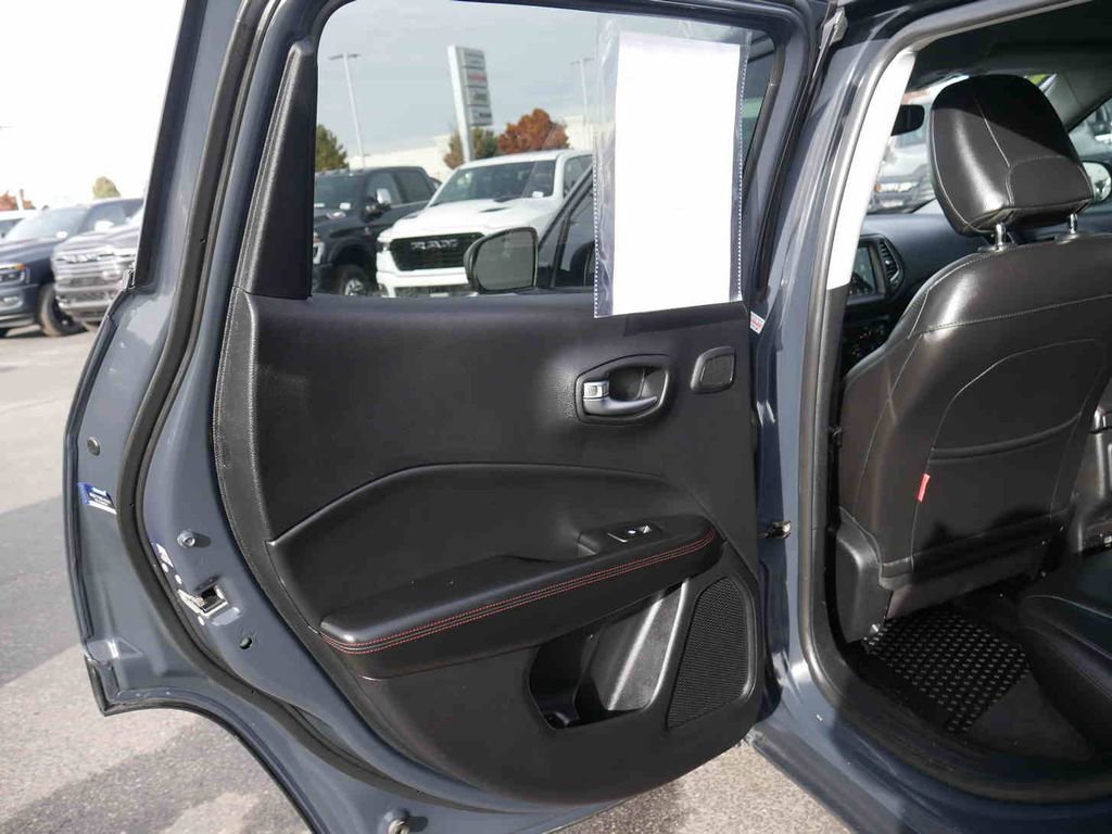 Used 2018 Jeep Compass Trailhawk w/ Leather Interior Group image 15