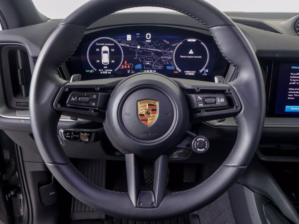 Certified 2026 Porsche Cayenne E-Hybrid AWD/4WD image 23
