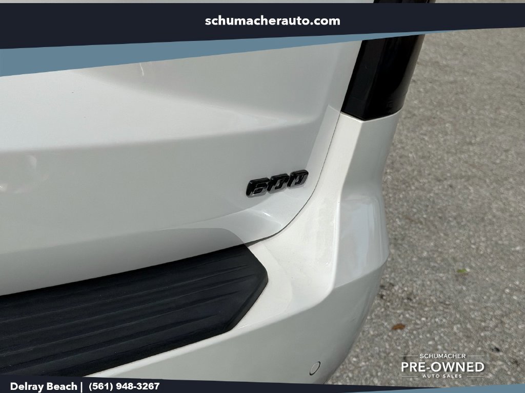 Used 2021 Cadillac Escalade Premium Luxury RWD image 15