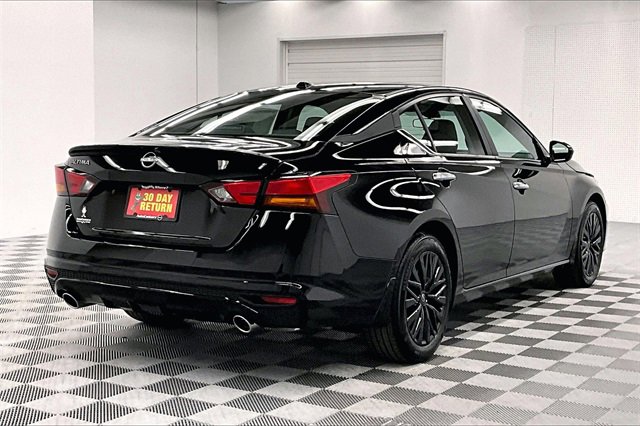 New 2025 Nissan Altima 2.5 SV image 17