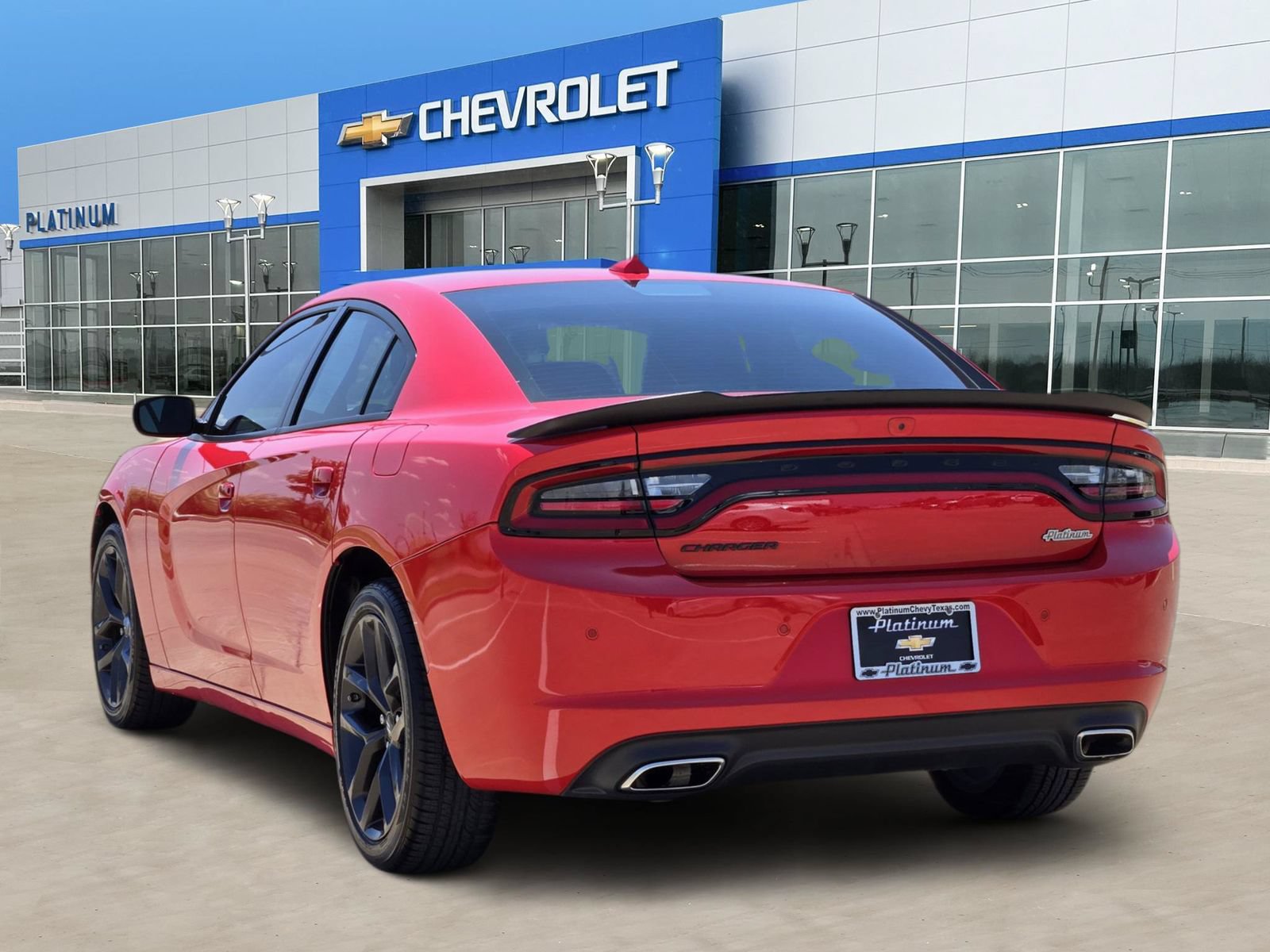 Used 2023 Dodge Charger SXT w/ Blacktop Package RWD image 4