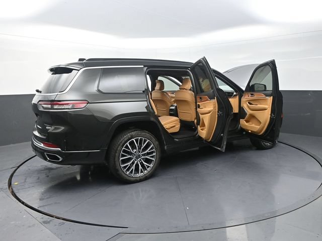 Used 2024 Jeep Grand Cherokee L Summit AWD/4WD image 37