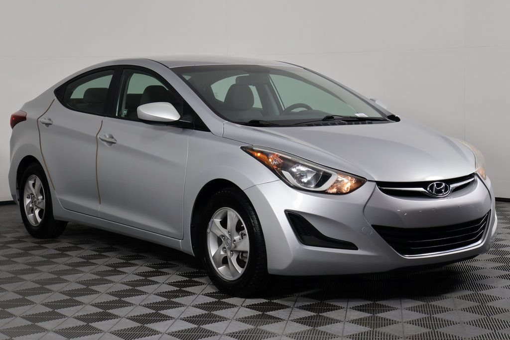 Used 2014 Hyundai Elantra SE FWD image 3
