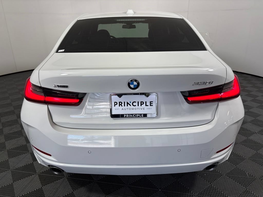 Certified 2024 BMW 330i xDrive Sedan w/ Convenience Package AWD/4WD image 6
