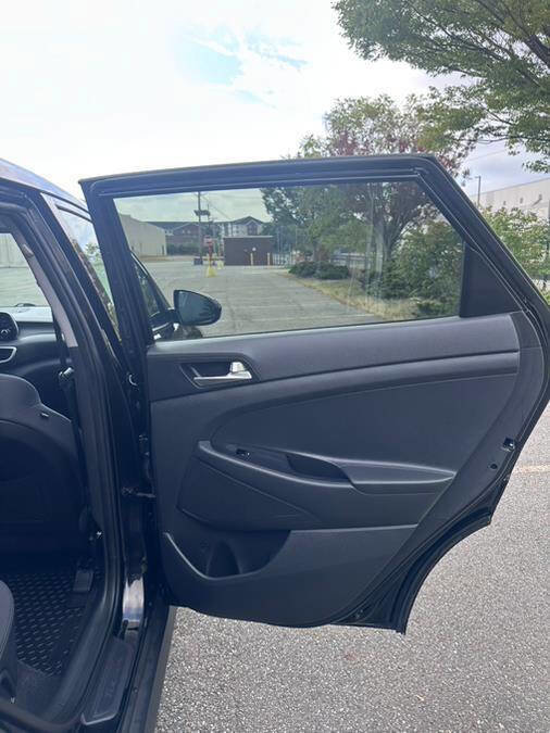 Used 2019 Hyundai Tucson SE image 17