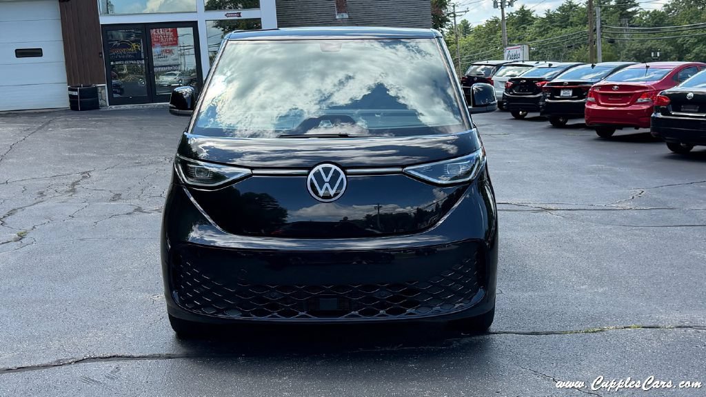 Used 2025 Volkswagen ID. Buzz Pro S RWD image 22