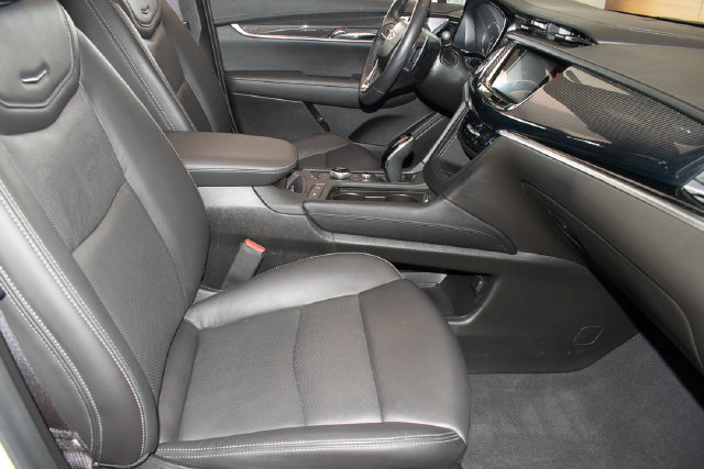 Used 2024 Cadillac XT6 Sport AWD/4WD image 10