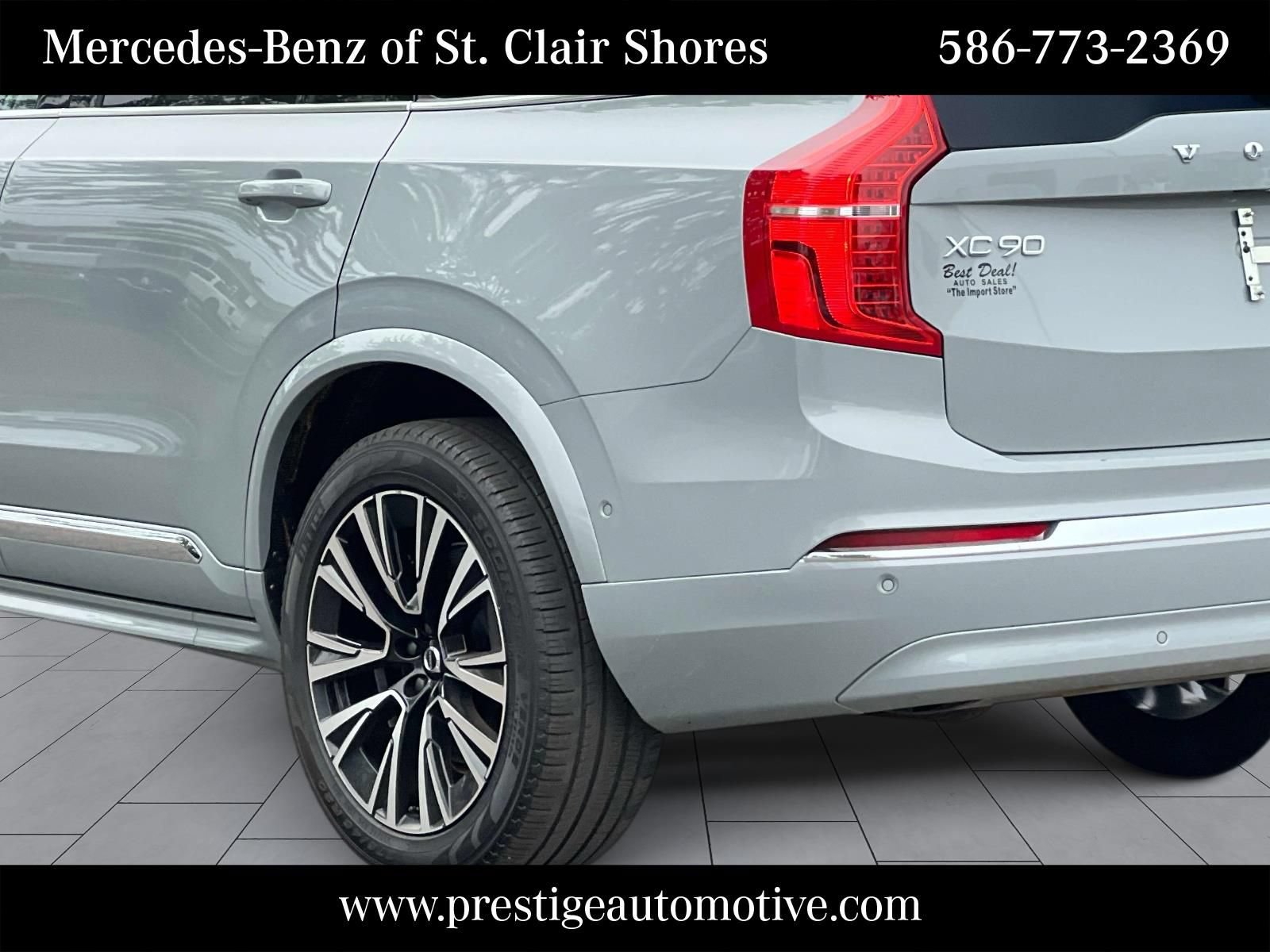 Used 2024 Volvo XC90 T8 Plus AWD/4WD image 4