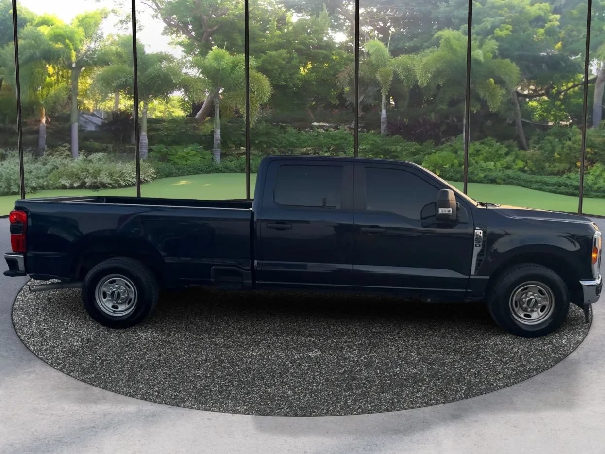 Used 2023 Ford F250 XL w/ 360-Degree Camera Package RWD image 4