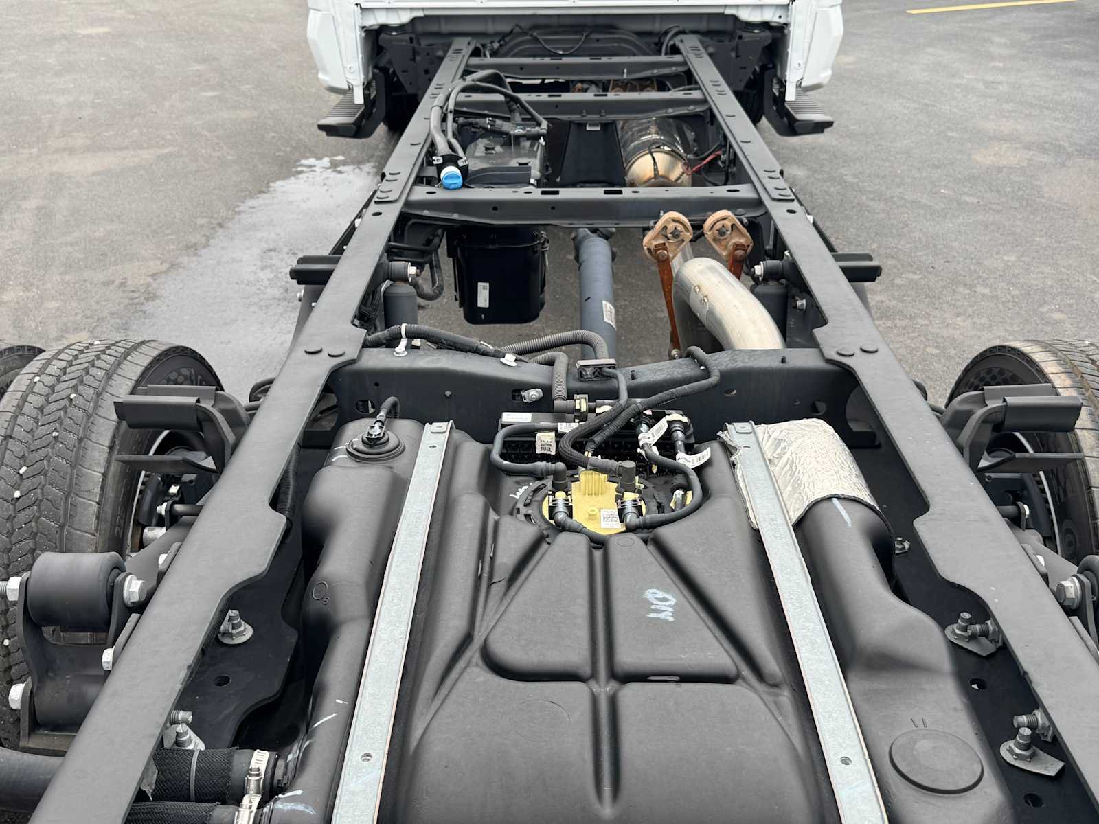 Used 2024 Ford F550 2WD Regular Cab Super Duty image 11